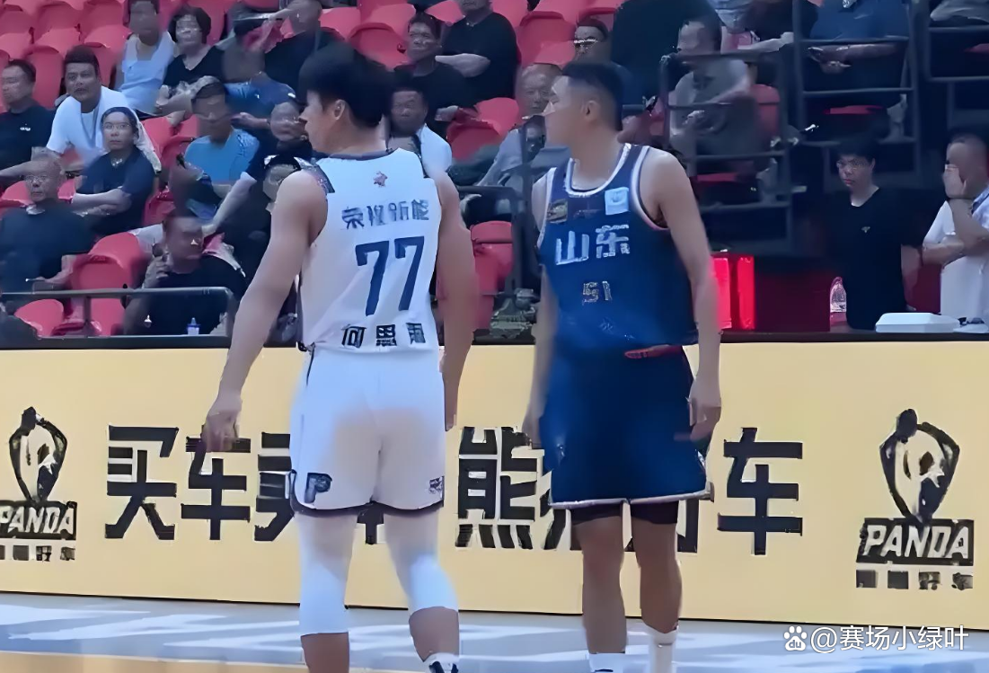 清晨尼斯备战CBA季后赛,防线松动细节曝光,媒体盛赞,训练强度明显提升 清晨尼斯备战CBA季后赛,防线松动细节曝光,媒体盛赞,训练强度明显提升