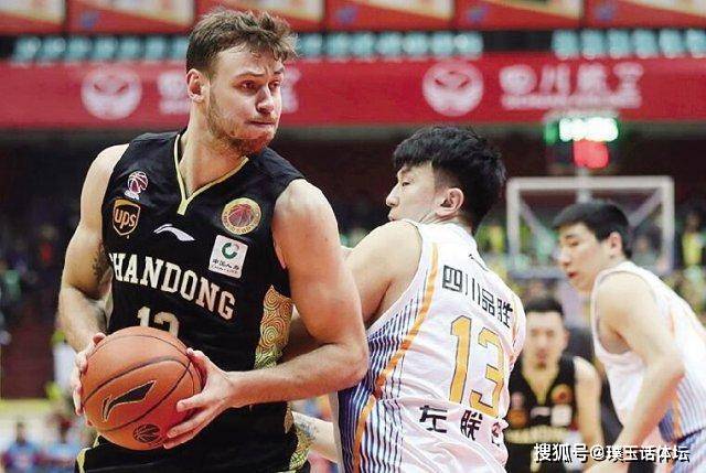 爱游戏网址 -包含新疆广汇内部会议纪要流出——转会期回应争议；NBA常规赛使命明确；数据趋势出现新变化的词条