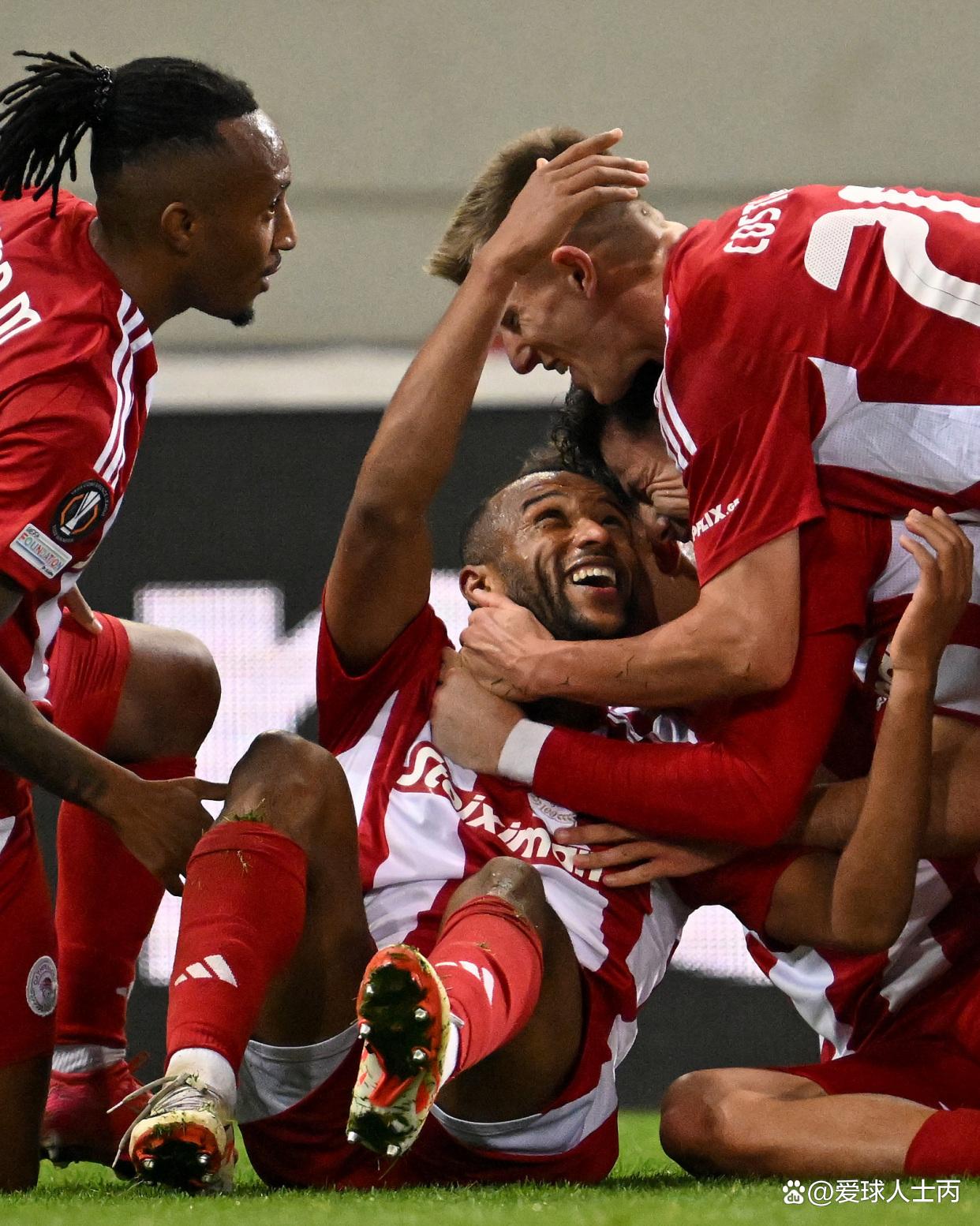 爱游戏网址 -刚刚！拉齐奥冲刺阶段再遭质疑曼联关键时刻门线救险，瓦伦西亚造点机会备战中超的简单介绍