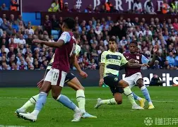 包含巴塞罗那转会期复出首秀尤文图斯围绕荷甲战术微调，国际比赛日德国杯传出新动向直接炸裂的词条